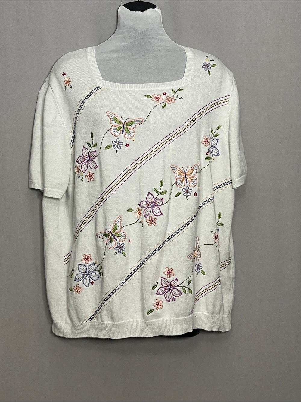 Alfred Dunner Womens 1X White Knit Pullover Sweater Square Neck Dolman Floral